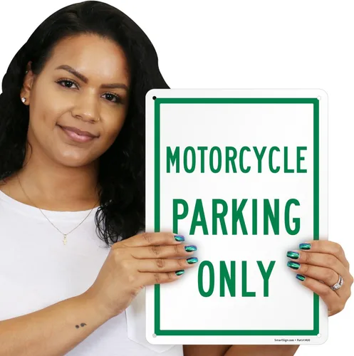 Vista 2 de SmartSign Solo estacionamiento de motocicletas, 10 x 14 pulgadas, aluminio laminado inoxidable de 40 mil, verde/blanco, letrero de metal duradero