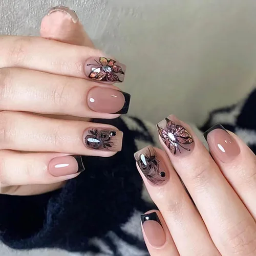Vista 23 de 24 uñas postizas cortas a presión, color rosa RTKHFZE con diseño de mariposa blanca y diamantes de imitación, uñas postizas cuadradas de cobertura