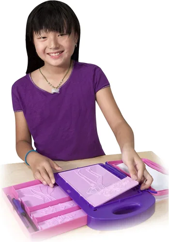 Vista 7 de Kit de actividad Melissa & Doug, diseño de moda arte, 9 Platos doble cara sobar, 4 lápices, crayón