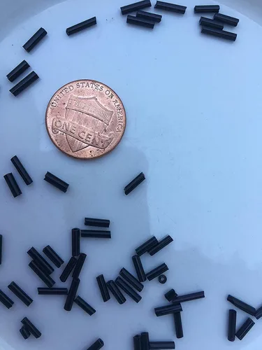 Vista 3 de Checo Bugle Beads 40 gr / 1.4 oz Tubo de vidrio tamaño #3 0.276 in (negro)