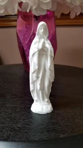 Vista 5 de Znet3D Estatua de Virgen María de Lourdes - Figura blanca de 5.5 pulgadas, fabricada en Estados Unidos, escultura católica para decoración