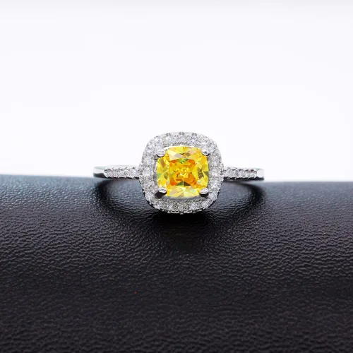 Vista 3 de Uloveido Anillos de compromiso cuadrados de cristal CZ de las mujeres mejores anillos de promesa anillos de boda para las mujeres KR002