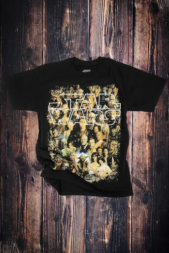 Vista 2 de STAR WARS Camiseta gráfica de personajes con diseño de disparo de color para hombres adultos, Negro