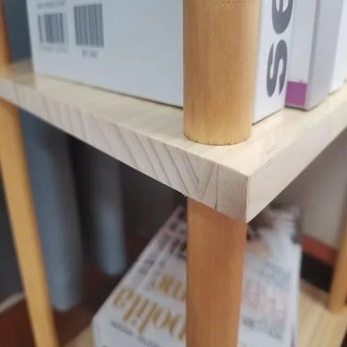Vista 6 de Mesa auxiliar de 3 niveles, mesita de noche de madera maciza para espacios pequeños, estante de almacenamiento de café de esquina para oficina, sala
