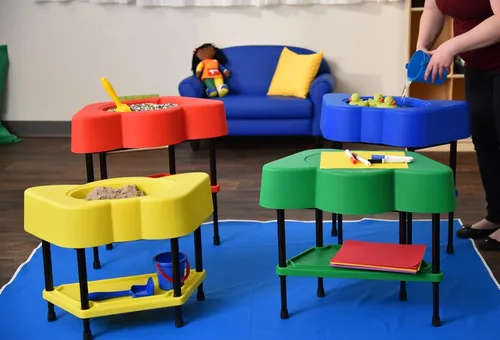 Vista 2 de Children's Factory AFB5100PY - Mesa sensorial para niños pequeños con tapa, altura ajustable, arena y agua, equipo de juego para interiores