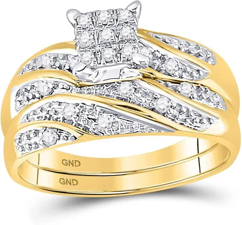 Vista 2 de Conjunto de anillos de compromiso de boda de oro amarillo sólido de 10 quilates para él y ella con diamantes redondos a juego de tres anillos