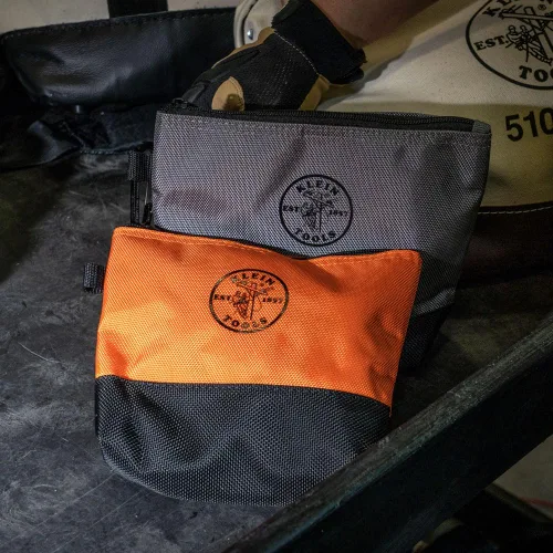 Vista 11 de Klein Tools 55470 - Bolsa utilitaria, bolsas de herramientas con cremallera de pie, tejido balístico resistente 1680d, parte inferior reforzada