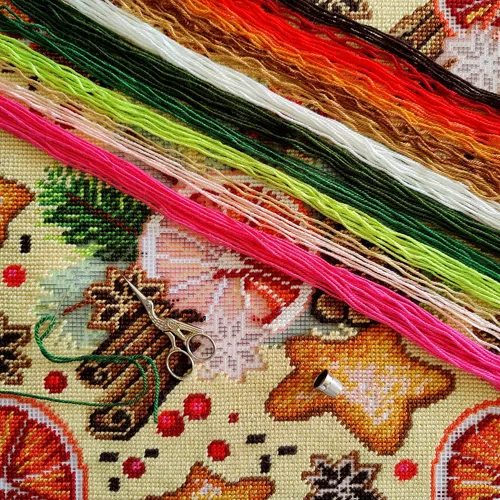 Vista 2 de Brvsk Kit de punto de cruz estampado navideño para adultos y principiantes — Vino caliente de 16 x 16 pulgadas con diseño impreso claro y preciso