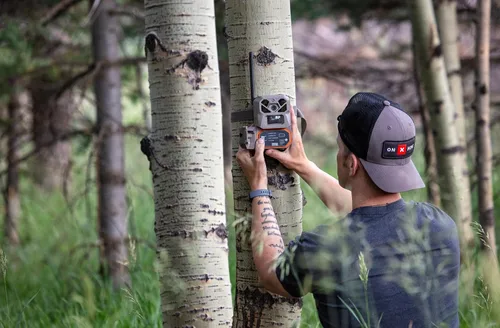 Vista 9 de Moultrie Edge 2 Pro Cellular Trail Camera - Auto Connect Nationwide 4G LTE - On Demand 40MP Photo - 1440P Video with HD Audio - Ai False Trigger