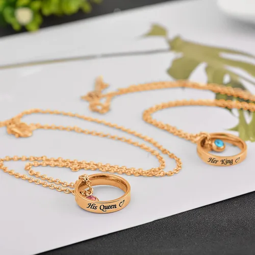 Vista 5 de MJartoria collares a juego para parejas, para él y ella, dijes de anillo grabados, con diamantes de imitación, regalo para novio y novia