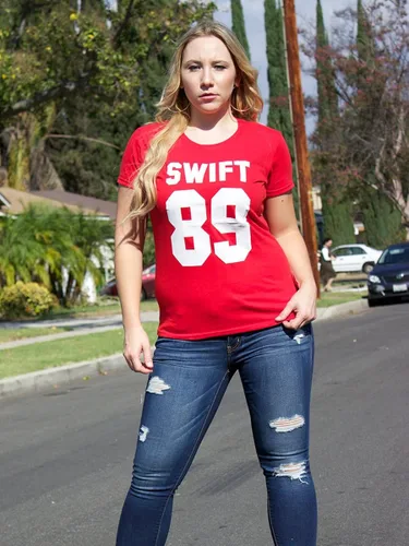 Vista 5 de Expression Tees Swift 89 Birth Year - Camiseta para mujer