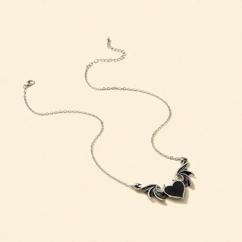 Vista 3 de Caiyao Collares de ala de murciélago de corazón malvado de Halloween, gargantilla con dije de ala de durazno de demonio punk para mujeres y niñas
