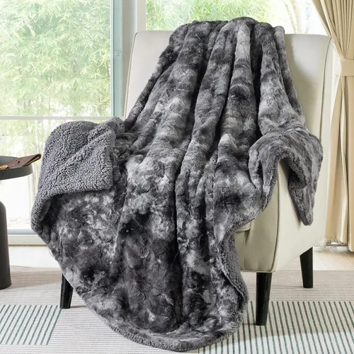 Vista 25 de Bedsure GentleSoft Manta Mullida de Sherpa - Manta de Forro Polar Cálida y Acogedora para Regalo de Mujer, Manta de Navidad de Felpa y Piel