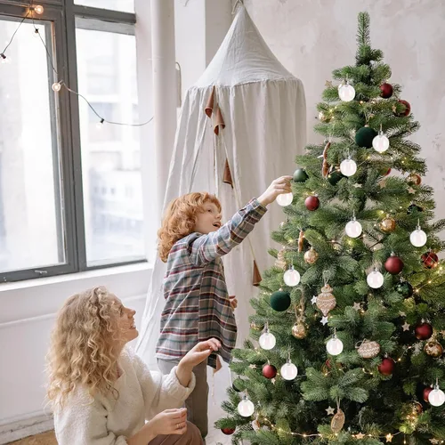 Vista 8 de Gadpiparty 12 adornos de bolas de Navidad iridiscentes, bolas de plástico blanco de 1.5 pulgadas, bolas de árbol de Navidad para bricolaje, fiesta