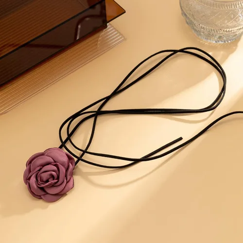 Vista 7 de YURAOER Gargantilla de flores para mujeres y niñas, diseño ajustable con cordones hechos a mano, gargantilla floral de terciopelo, elegante collar