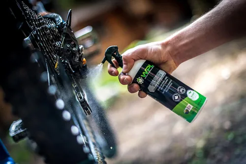 Vista 3 de WPL Desengrasante de bicicleta Bio-Solvente 16.0 fl oz - Limpiador desengrasante de cadena de bicicleta premium con función de pulverización líquida