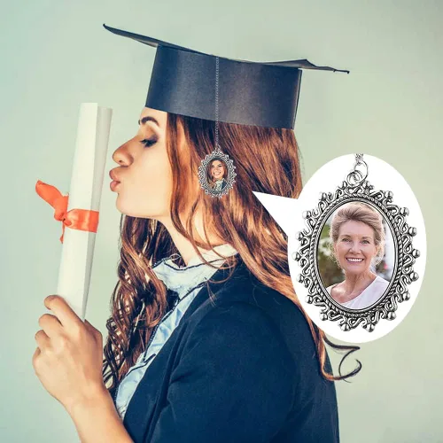 Vista 6 de Dije de foto de tapa de graduación, 4 piezas de regalo universitario de clase 2023, borla de graduación personalizada, colgante conmemorativo
