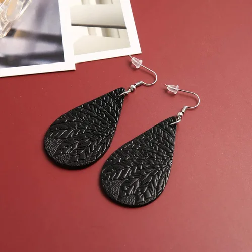 Vista 4 de Pendientes de cuero para mujer, aretes colgantes ligeros de hoja de lágrima