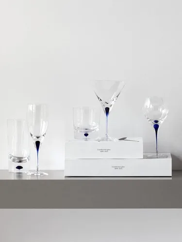 Vista 3 de Orrefors Blue Intermezzo - Vaso de Martini de 7 onzas, 1 unidad (paquete de 1)