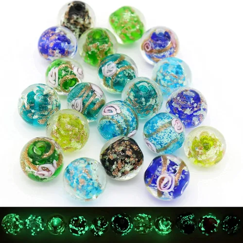 Vista 2 de Artsy Crafts - 20 cuentas surtidas de luciérnaga que brillan en la oscuridad de 0.47 pulgadas (0.472 in), cuentas de vidrio luminosas para hacer