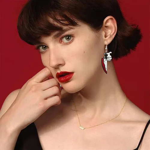 Vista 5 de Aretes góticos exagerados de hip hop para mujer, joyería negra larga, cuchillo colgante, aretes colgantes de imitación, acrílico, punk, cocina
