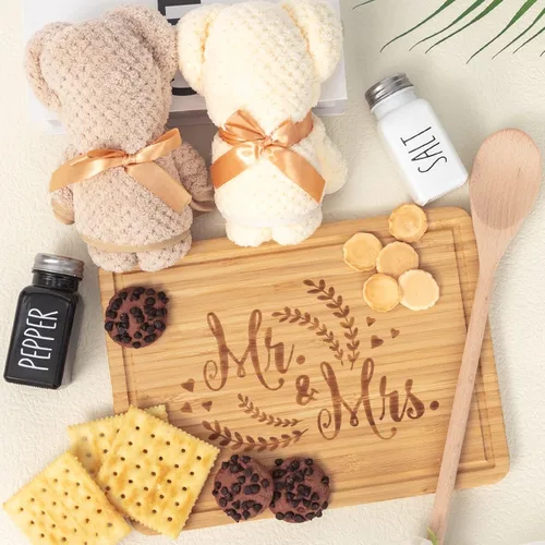 Vista 5 de Regalos de boda para pareja (juego de 11 piezas), cestas de compromiso geniales para recién casados, caja única de señor y señora para novia