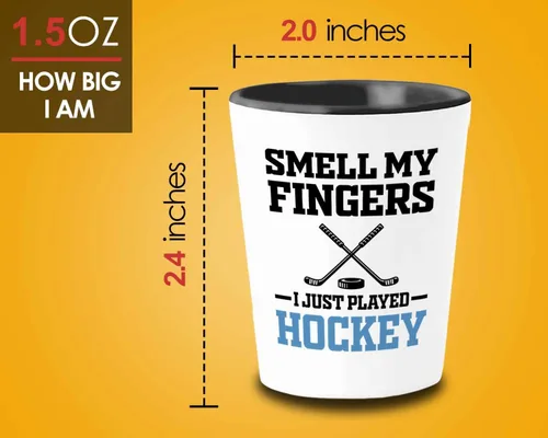 Vista 5 de Vaso de chupito de hockey de 1.5 oz – Smell My Fingers – Cita divertida y divertida para jugadores de hockey sobre hielo, entrenador, aficionado al