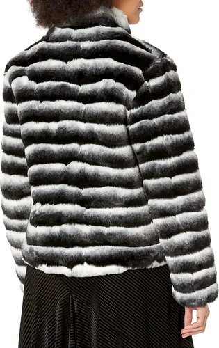 Vista 2 de Karl Lagerfeld Paris Short Faux Chinchilla Mujer