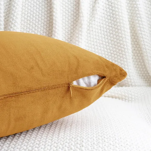 Vista 3 de HWY 50 fundas de almohada decorativas de terciopelo sólido para sofá, sala de estar. Ambar