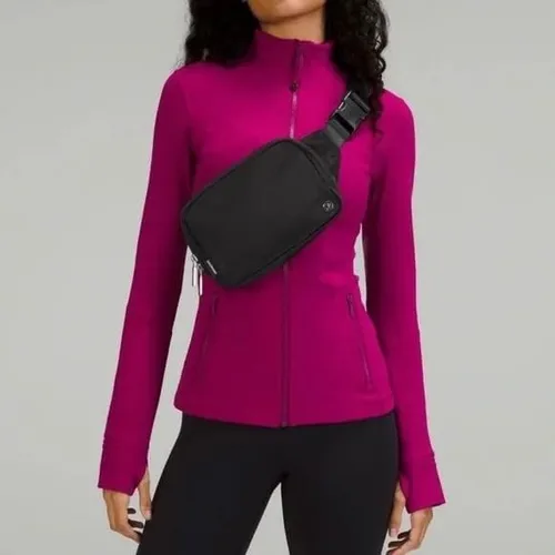 Vista 5 de Lululemon Athletica Everywhere Belt Bag 2L Large (negro), Negro -, Bolsa de cinturón Everywhere