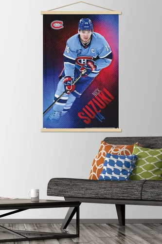Vista 2 de Trends International NHL Montreal Canadiens - Póster de pared de Nick Suzuki 23, 22.37 x 34.00 pulgadas, paquete de impresión premium y colgador