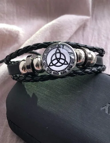 Vista 5 de Trinity - Pulsera trenzada con nudo celta y cordón de cuero, hecha a mano, triquetra, hecha a mano, runas vikingas, etínica, ajustable, unisex