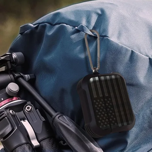 Vista 8 de Carveit - Funda de madera maciza para AirPods Pro 2, bandera estadounidense, color negro