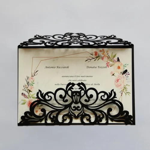 Vista 12 de 25 tarjetas de invitaciones de boda cortadas con láser de terracota con sobres, hojas interiores en blanco, cintas para boda, despedida de soltera