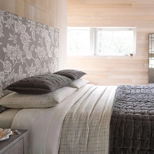 Vista 3 de Pine Cone Hill Vienna Velvet Shale Quilt, tamaño matrimonial/queen, patrón sólido gris