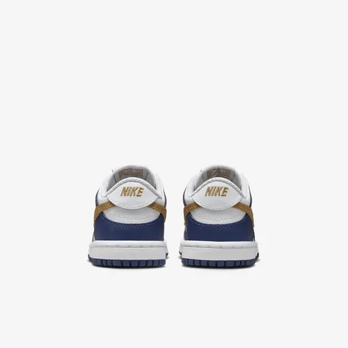 Vista 32 de Nike Kid's Dunk Low Sneaker