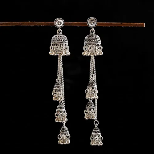 Vista 6 de Aretes bohemios vintage con borlas Jhumka Jhumki para mujeres y niñas, joyería oxidada india, aretes largos de campana, aretes tradicionales étnicos