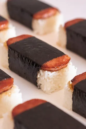 Vista 3 de Spam Musubi Sushi Arroz Prensa