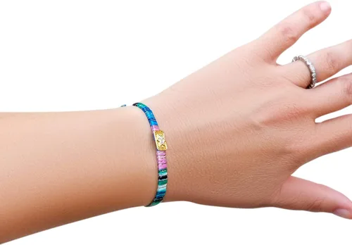 Vista 6 de Alef Bet by Paula Macrame Friendship Bracelet in Shades of Blue with Gold-plated Jewish Star of David Charm