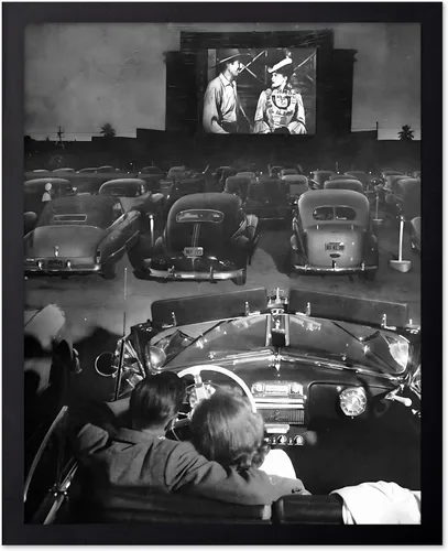 Vista 70 de Póster de arte de moda de Poster Master - Mujer en impresión de auto clásico - Arte en blanco y negro - Arte fotográfico - Arte de autos - Arte