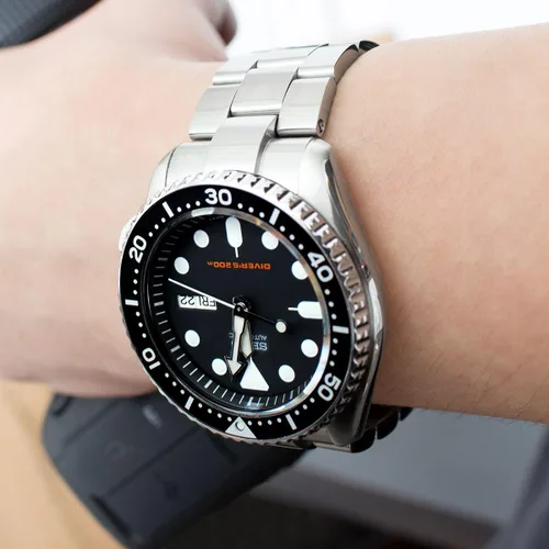 Vista 2 de MiLTAT Correa de reloj de 0.866 in para Seiko SKX007 SKX009 SKX175, eslabones sólidos Super-O