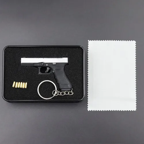 Vista 7 de DoxiGlobal G17 - Llavero táctico con diseño de balas de metal, juguetes de metal, llavero pequeño, regalo para hombres, Plateado y negro