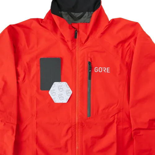 Vista 8 de GEAR AID Tenacious Tape Gore-TEX - Parches de tela para fijar rápidamente agujeros y desgarros en chaquetas, guantes, pantalones de lluvia y esquí