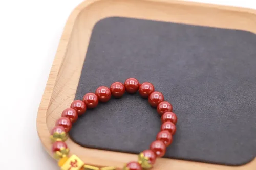 Vista 4 de Pulsera de cinabrio natural con cobre chapado en oro Mahjong Design Charm Lucky Bead Tamaño 0.315 in