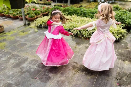 Vista 4 de Little Adventures Disfraz de princesa rosa caliente de la Bella Durmiente