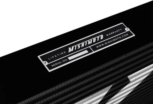 Vista 4 de Mishimoto MMINT-URB enfriador universal línea R color negro.