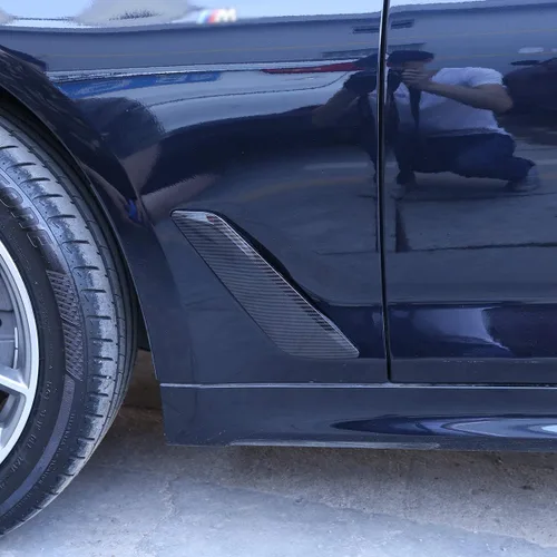 Vista 4 de YIWANG Estilo de fibra de carbono ABS ala lateral ventilación de aire cubierta 2 unids para BMW 5 serie G30 2017 2018 2019 accesorios de coche