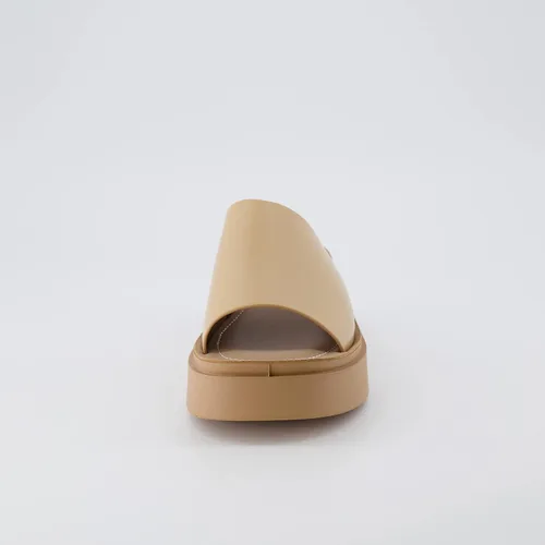 Vista 3 de CUSHIONAIRE Sandalia Play One Band de plataforma para mujer con espuma viscoelástica