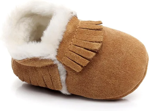 Vista 5 de HONGTEYA Mocasines de bebé con suela de goma de forro polar de piel, botas de nieve cálidas, zapatos de bebé de cuero para niños y niñas