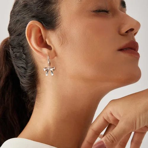 Vista 3 de Aretes de lazo para mujer, ligeros, hipoalergénicos, plateados, dorados, aretes colgantes para mujer, joyería de moda para regalo